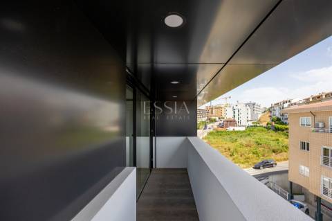 Apartamento T3 com Varandas no Centro de Gondomar