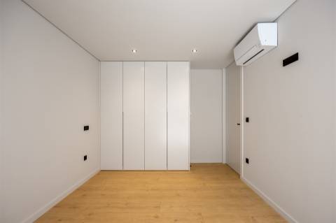 Apartamento T2 com  varandas no Centro de Gondomar