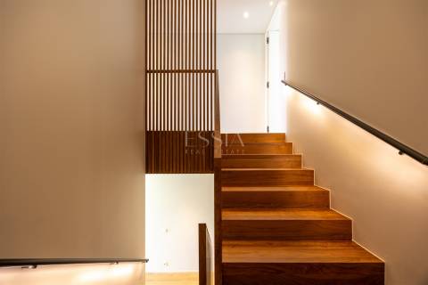 Apartamento T2 Duplex com Jardim em Nevogilde