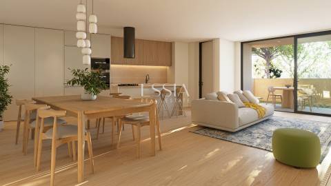 Apartamento T3 com Duas Varandas no Crasto Living em Valadares