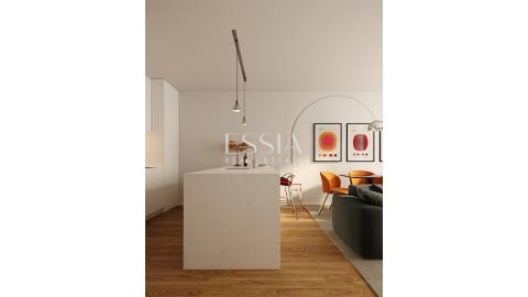 Apartamento T3 com Varanda no Sul 560 em Matosinhos Sul