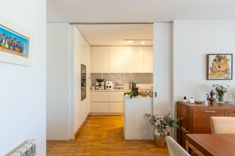 Apartamento T3 com Vistas de Mar em Matosinhos Sul