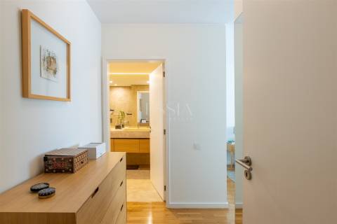 Apartamento T3 com Vistas de Mar em Matosinhos Sul