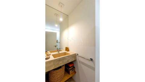 Apartamento T3 com Vistas de Mar em Matosinhos Sul