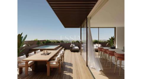 Apartamento T3 com Varanda em São Félix da Marinha
