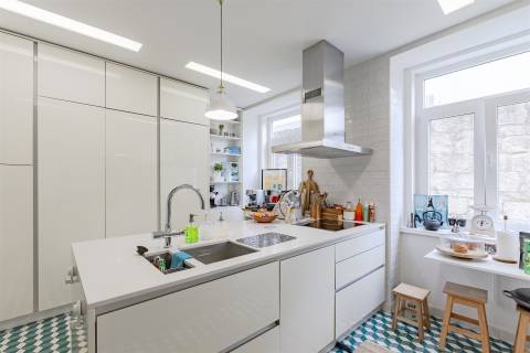 Apartamento T4 na Foz Velha a 150 metros do mar