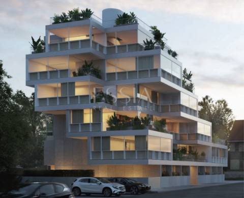 Apartamento T3 com varanda no The Avenue nas Antas