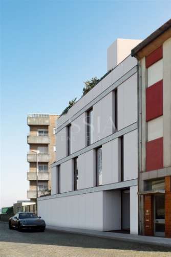 Apartamento T4 Duplex Novo - 2 terraços - Antas
