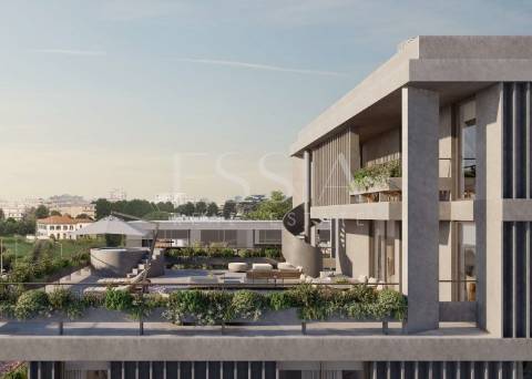 Apartamento T3 NOVO com varanda próximo Av. da Boavista no Porto