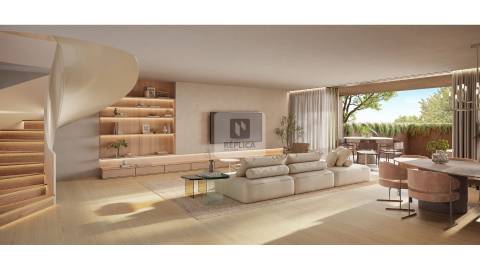 T4 Duplex com Jardim e Piscina no The Principado Cascais