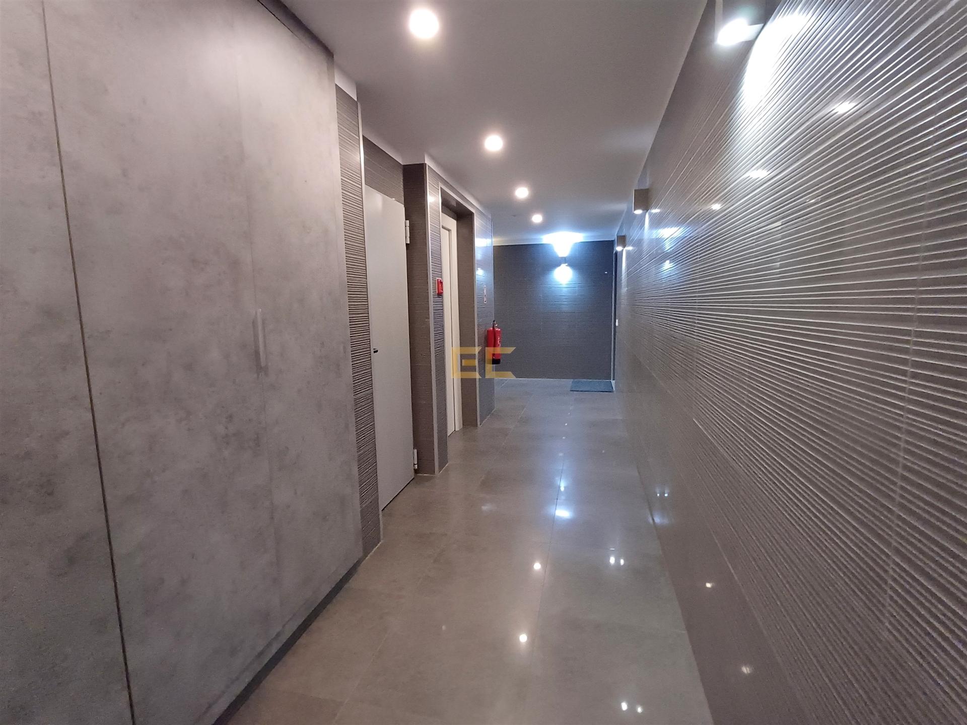 Apartamento T3 novo, com garagem, para venda na Figueira da Foz- Buarcos!