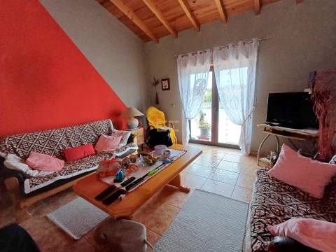 Moradia T3, com piscina e terreno - Bom Sucesso!
