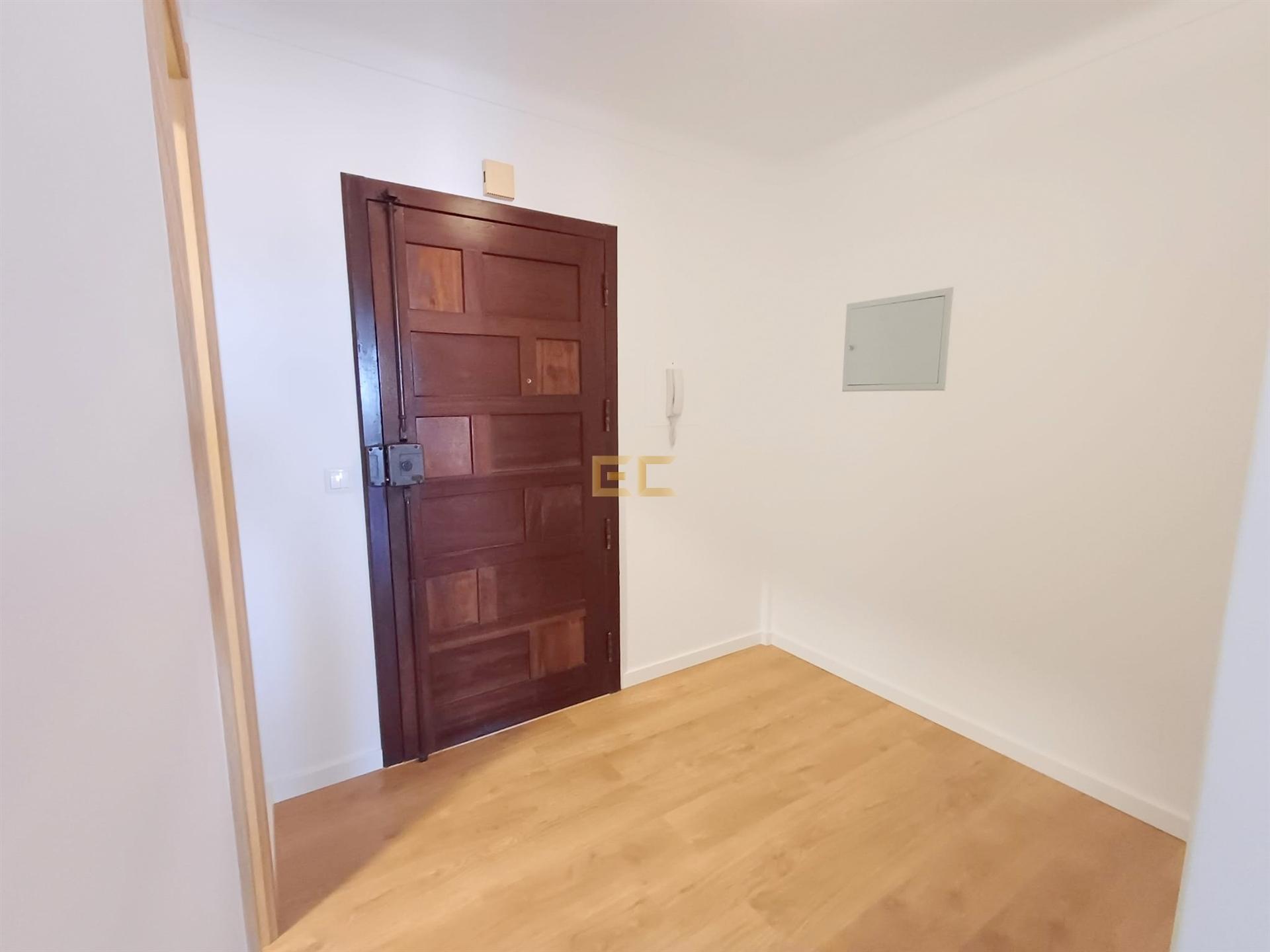 Apartamento T2, com Vista Mar - Buarcos!