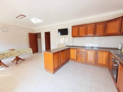 Apartamento T3 com Garagem e Vista Mar - Buarcos!