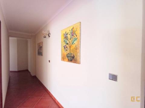 Apartamento T2 -   Alto do Forno!