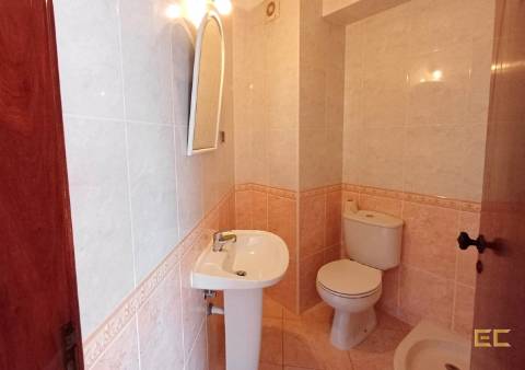 Apartamento T2 -   Alto do Forno!