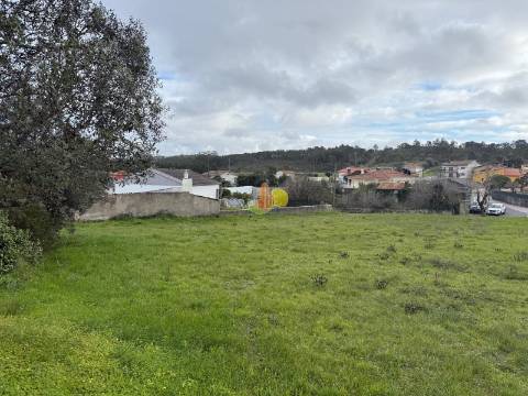 Terreno com 870m2