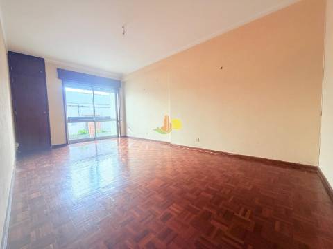 T4 com Garagem centro cidade
