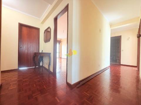 T4 com Garagem centro cidade