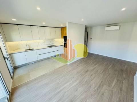 T1 com garagem Novo