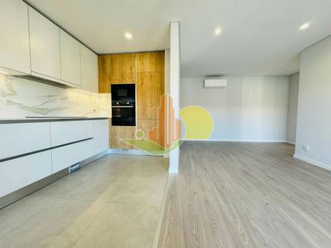 T1 com garagem Novo