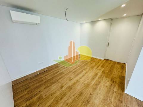 T2 com Garagem Novo