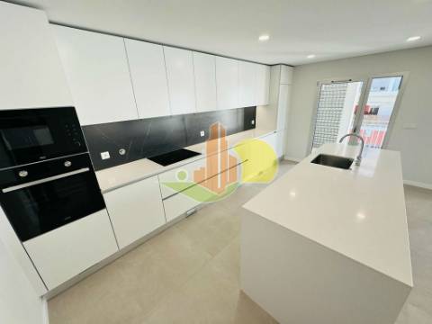 T3 com Garagem Novo