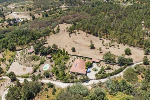 Moradia Isolada T4 Venda em Fragosela,Viseu
