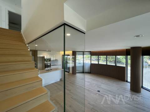 Apartamento T2+2 DUPLEX Venda em Repeses e São Salvador,Viseu