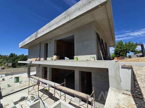 Moradia Isolada T4 Venda em Faíl e Vila Chã de Sá,Viseu