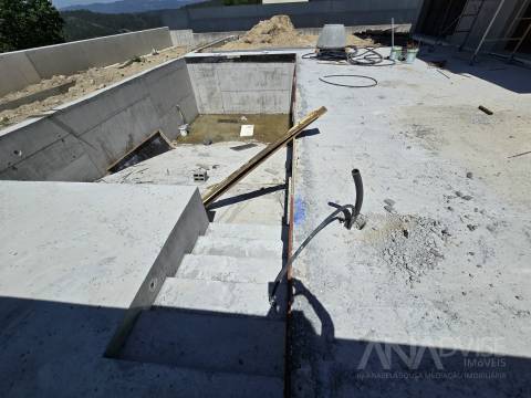 Moradia Isolada T4 Venda em Faíl e Vila Chã de Sá,Viseu