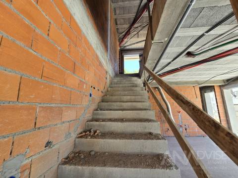 Moradia Isolada T4 Venda em Faíl e Vila Chã de Sá,Viseu