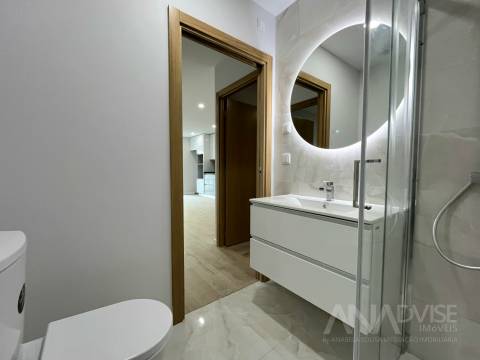 Apartamento T1+1 Venda em Cavernães,Viseu