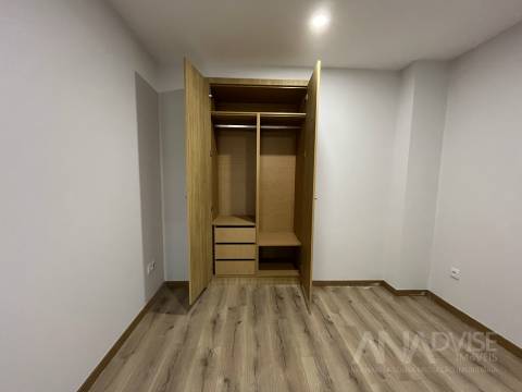 Apartamento T1+1 Venda em Cavernães,Viseu