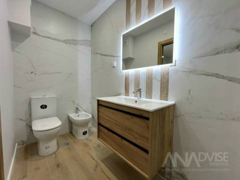 Apartamento T1+1 Venda em Cavernães,Viseu