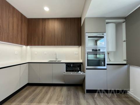 Apartamento T4 Venda em Viseu,Viseu