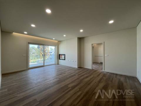 Apartamento T3 Venda em Viseu,Viseu