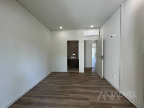 Apartamento T3 Venda em Viseu,Viseu