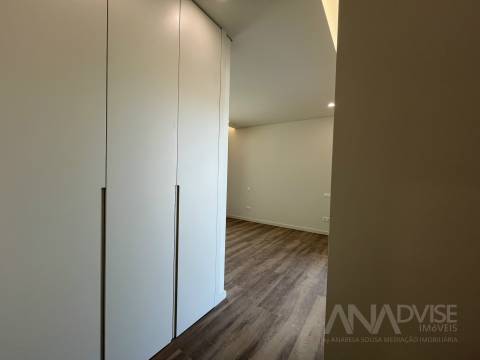 Apartamento T3+2 Duplex Venda em Viseu,Viseu
