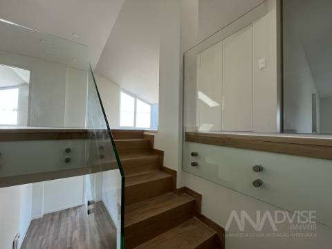 Apartamento T3+2 Duplex Venda em Viseu,Viseu