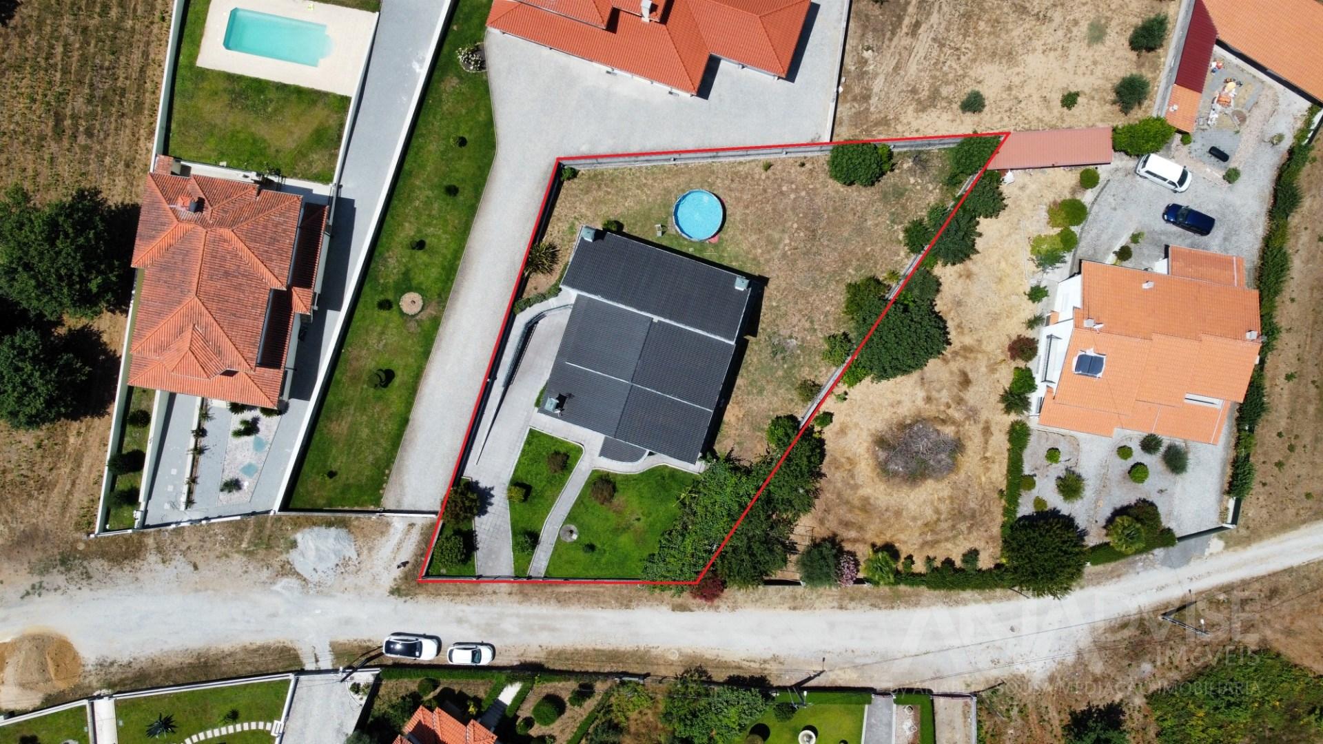 Moradia Isolada T3 Venda em Mundão,Viseu
