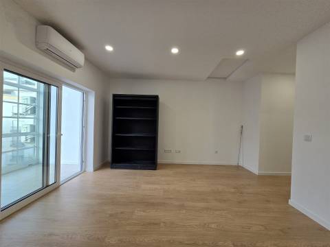 Apartamento T0 Arrendamento em Viseu,Viseu