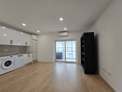 Apartamento T0 Arrendamento em Viseu,Viseu