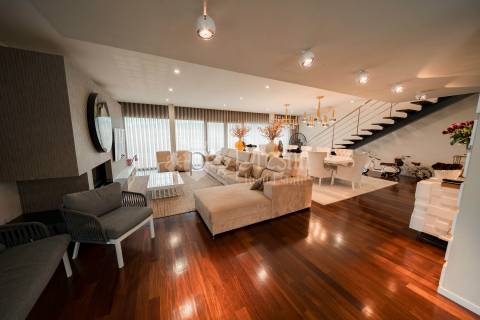 Moradia T4 com Vistas Deslumbrantes em Guimarães