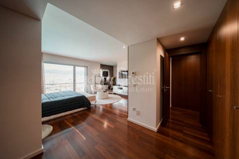 Moradia T4 com Vistas Deslumbrantes em Guimarães