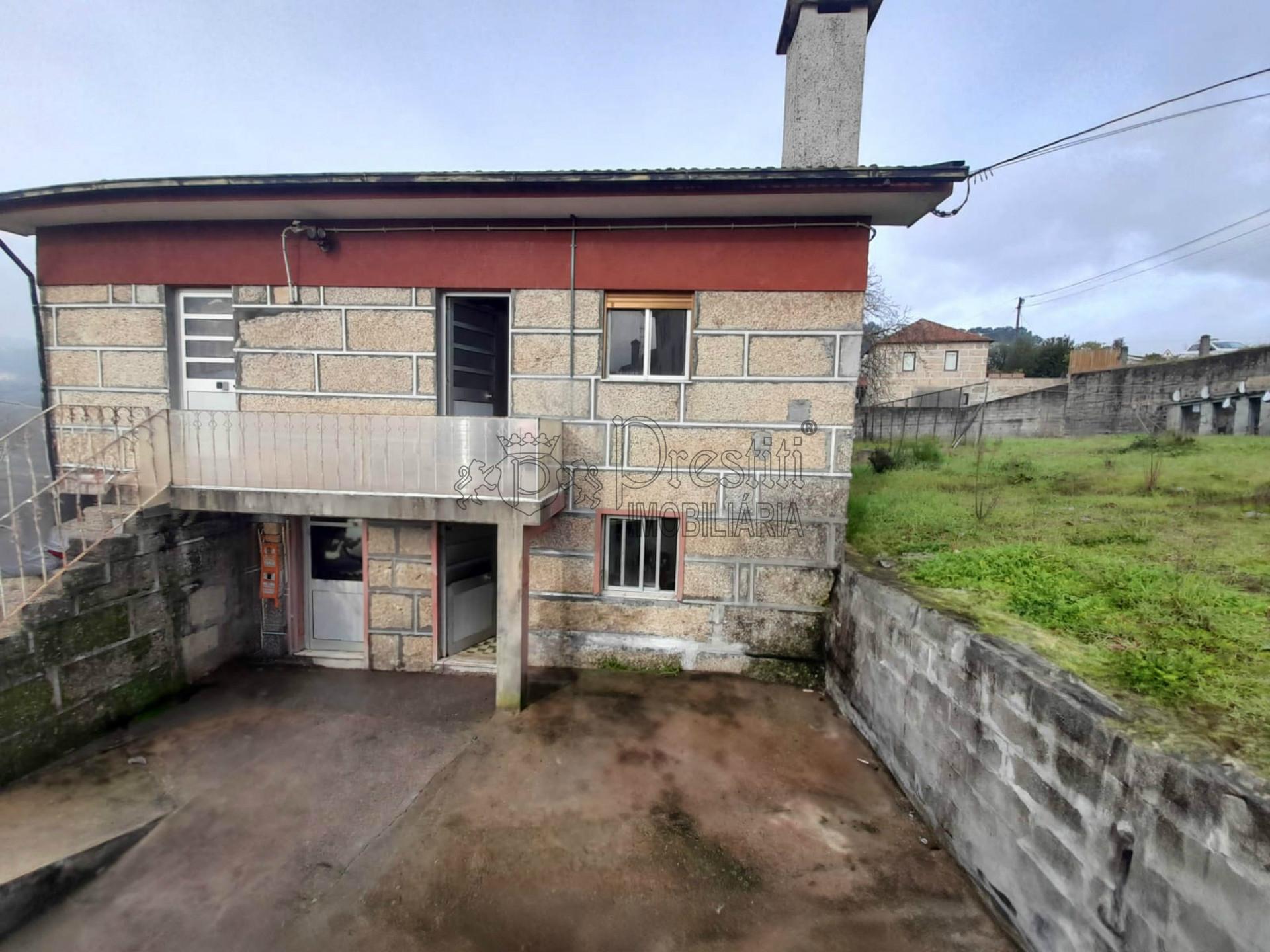 Moradia T3 à venda em Marco de Canaveses