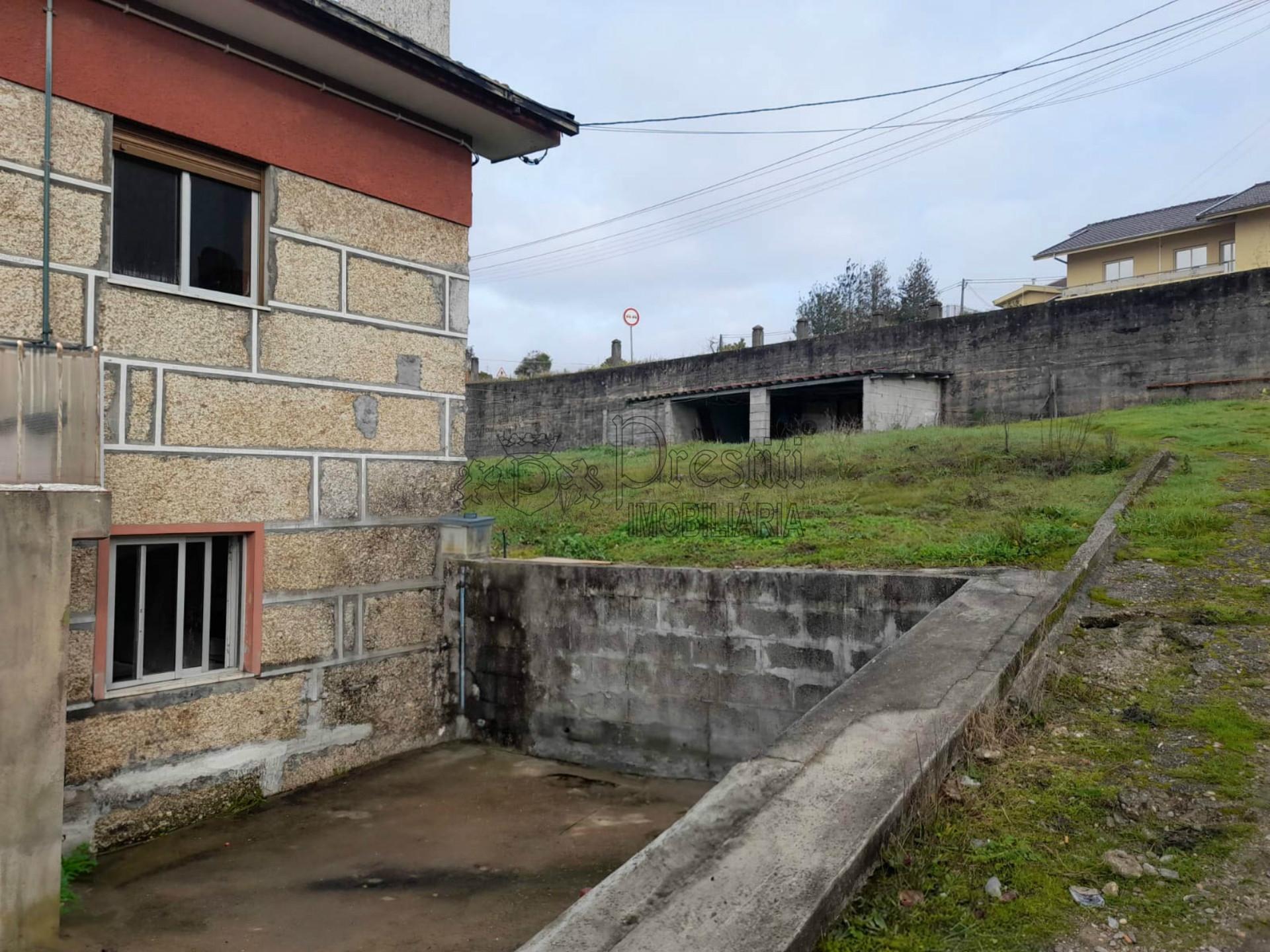 Moradia T3 à venda em Marco de Canaveses