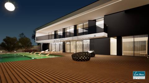 Moradia T4+1 com 4 Suites e piscina privativa em Guimarães