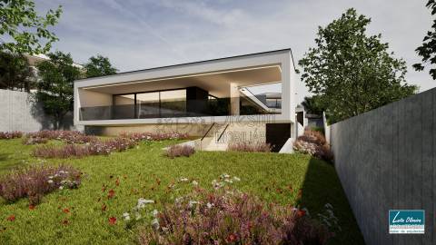 Moradia T4 de Luxo com Piscina em Guimarães