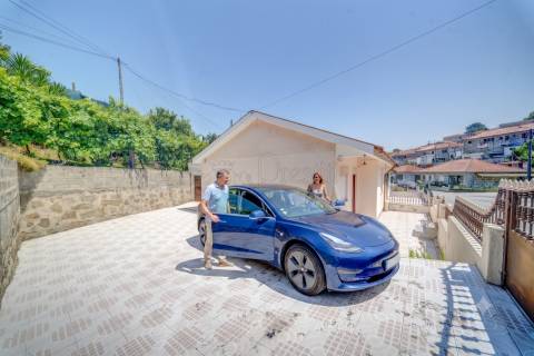 Moradia Geminada T2 para arrendar em Creixomil, Guimarães